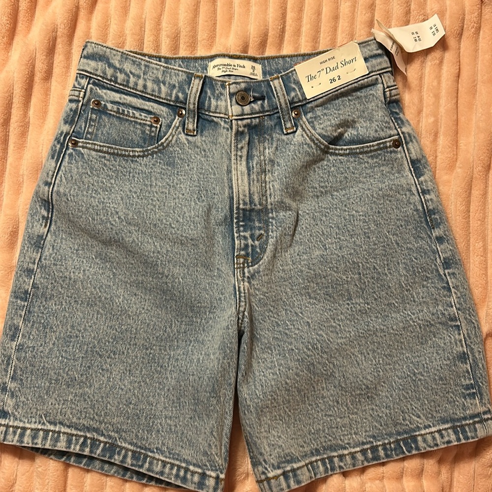 Abercrombie 7" Dad Short